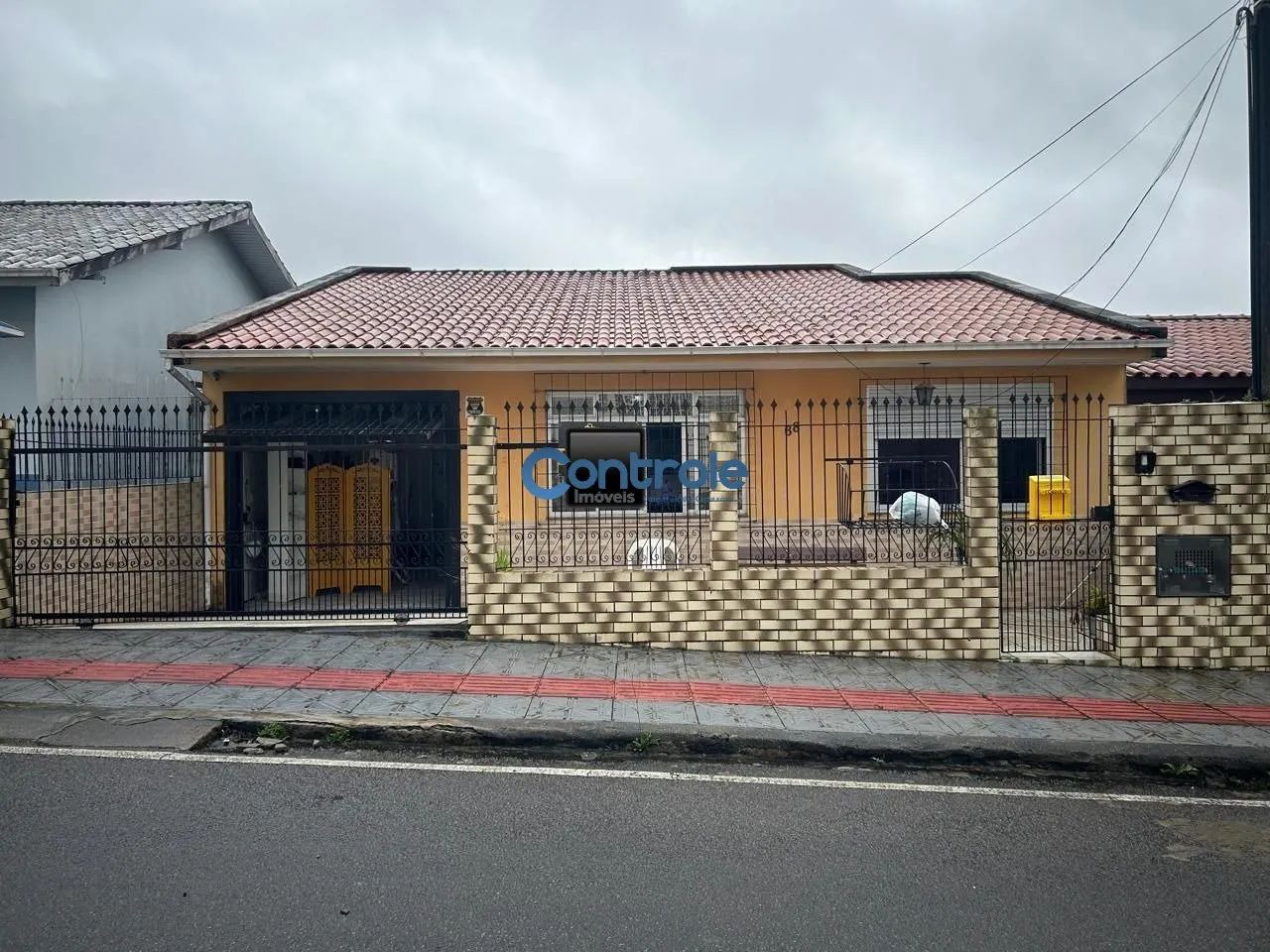 Casa com 01 suíte, Bela Vista - São José/SC