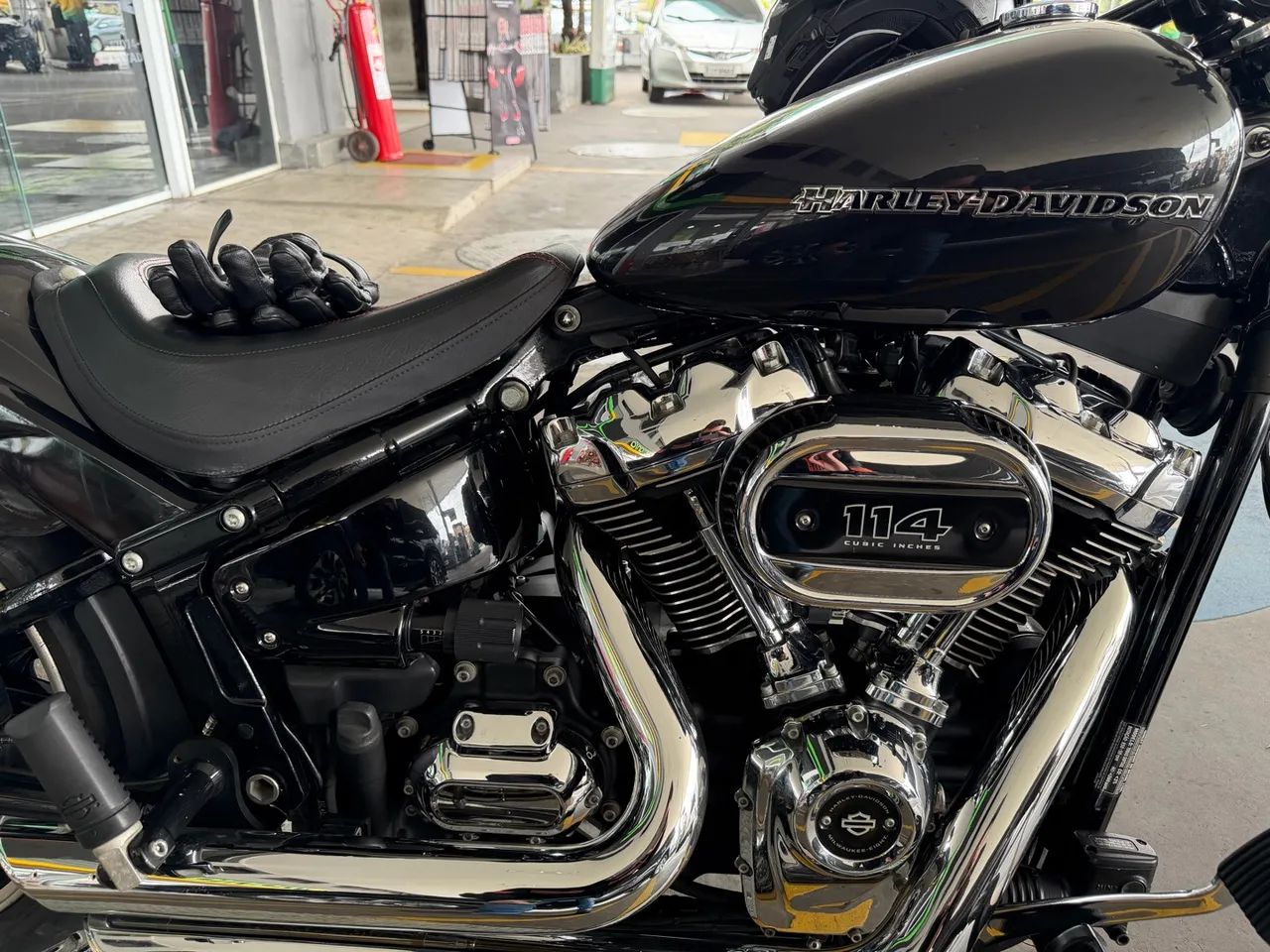Harley Davidson breakout 2018-  114