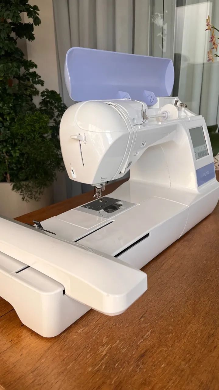 Vendo Máquina de Bordar Brother PE-770 - Foto 3