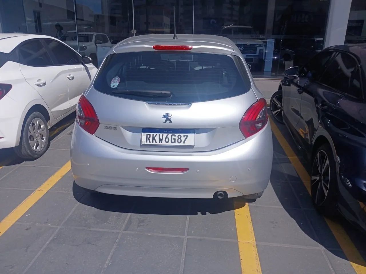 Peugeot 208 Active 1.2 Flex 12V 5P Mec. 2020 - Foto 3