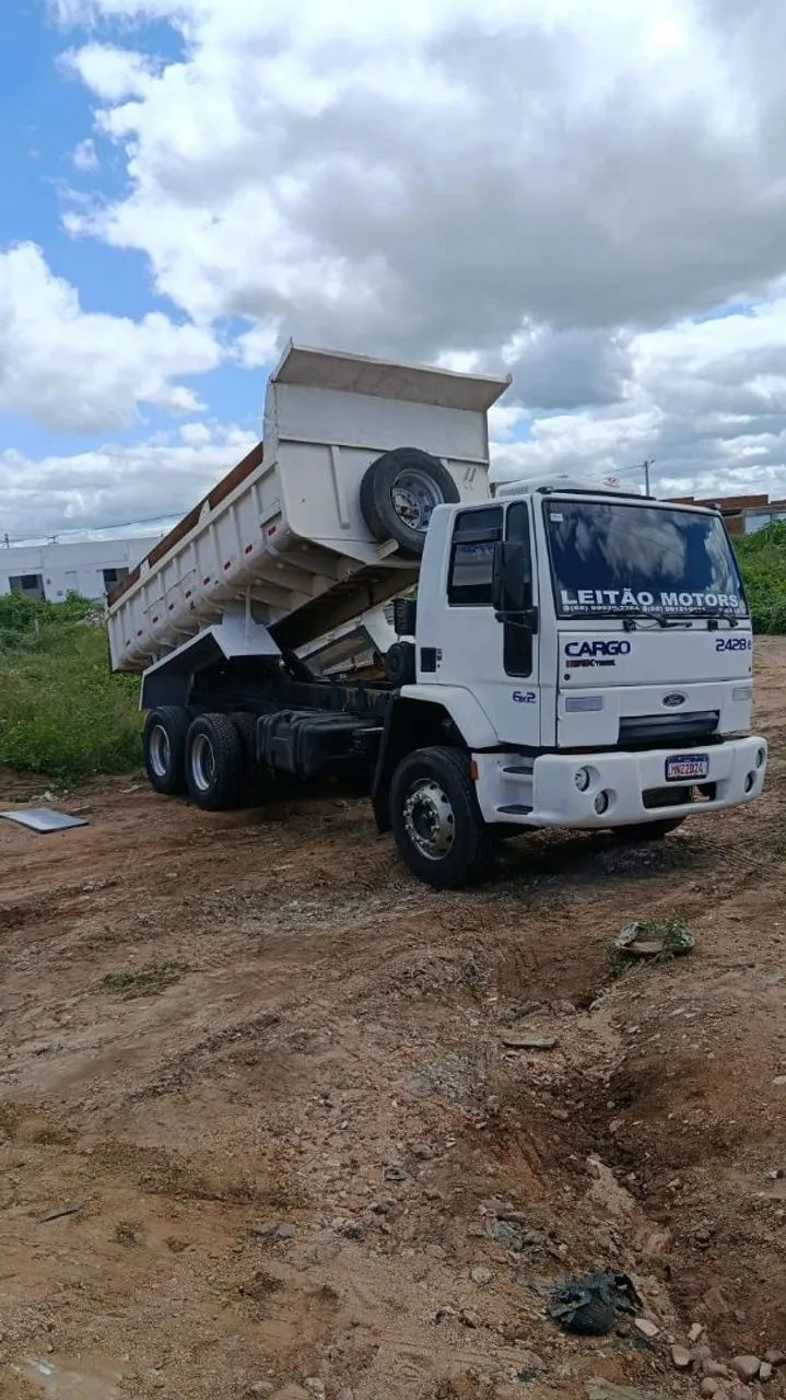Ford cargo 2428