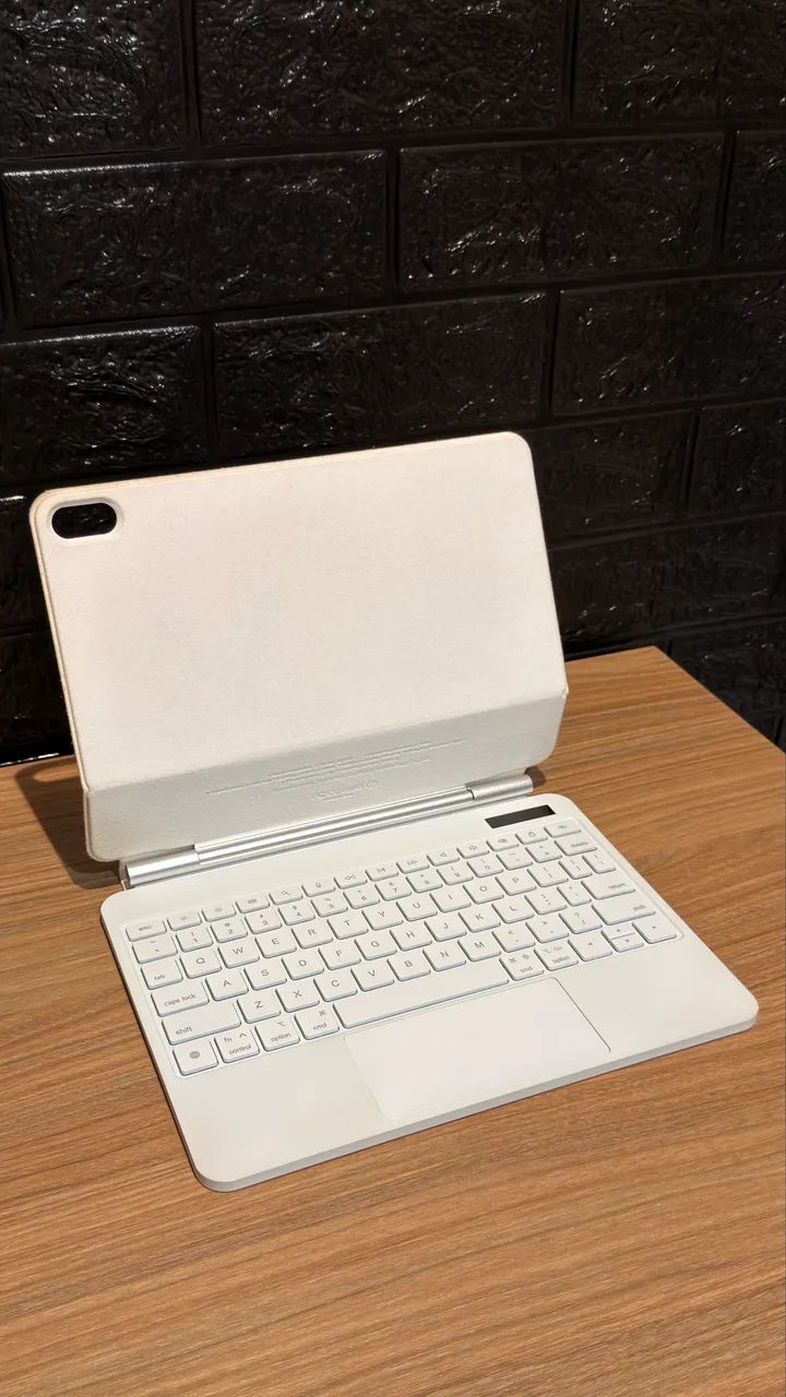 Capa teclado com TOUCHPAD para iPad 10 e 11 - Foto 3
