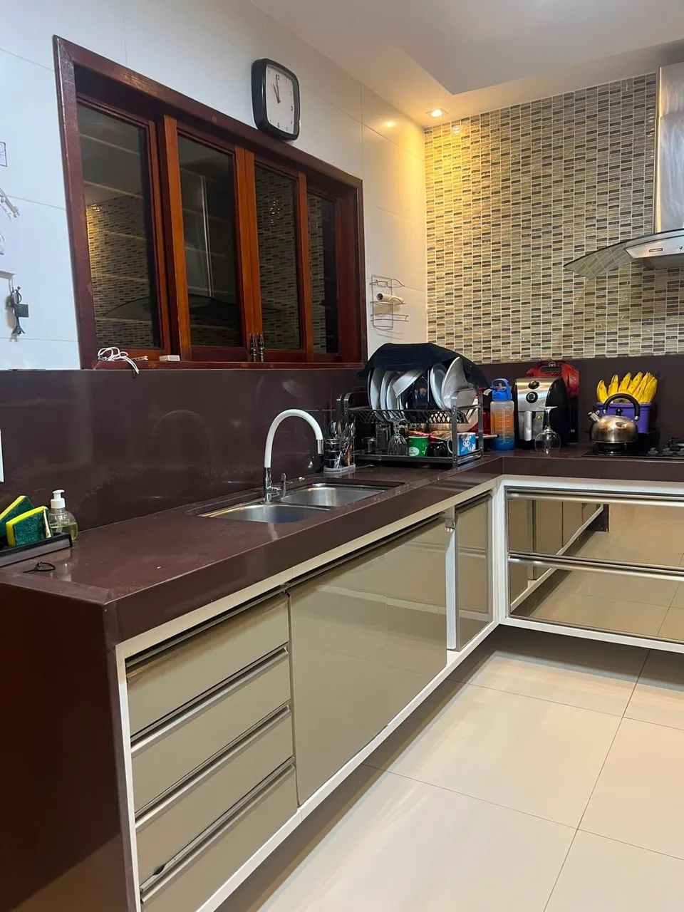 Casa Moderna próx as 3 ruas 