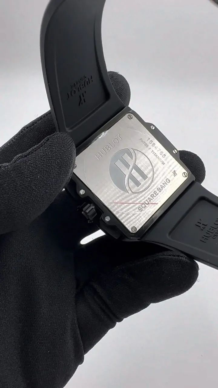 Relógio HUBLOT SQUARE BANG ALL BLACK MULTIFUNCIONAL  - Foto 4