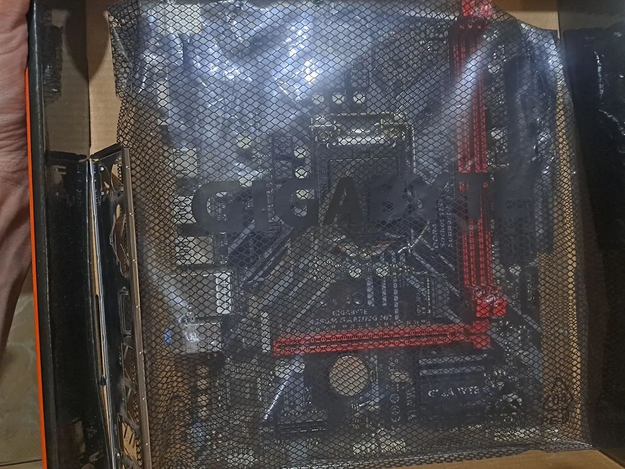 Kit Processador Intel Core i7 9700F + Placa Mãe Gigabyte B360M Gaming HD  - Foto 3