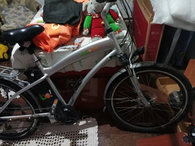 Bicicleta elétrica com bateria de lítio biobike