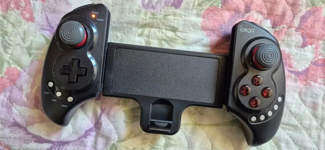 Ípega controle bluetooth PG-9023 Android / PC / iOS (usado)