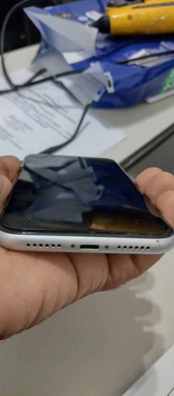 Celular iPhone XR branco 64gb em perfeito estado  - Foto 2
