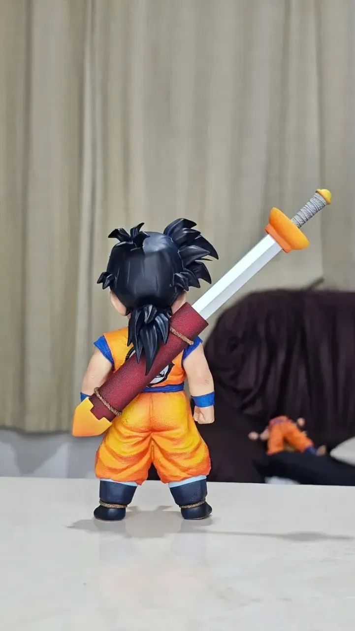 Figura De Ação Gohan espada Dragon Ball Z - 18 cm - Foto 5