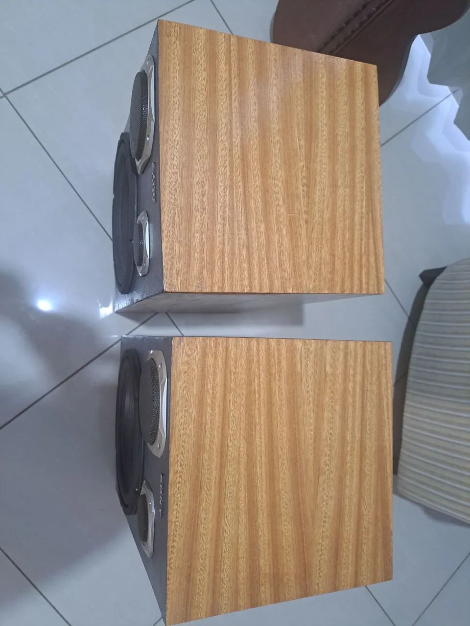 Vendo caixa sony 12 polegadas - Foto 2