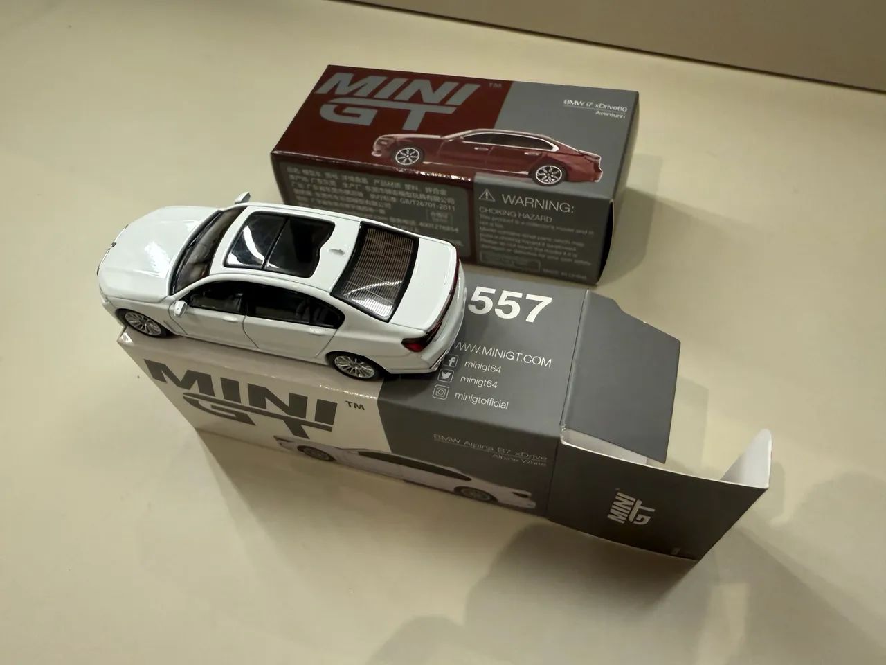 1/64 MINI GT BMW2台セット　開封品 Mini GT 1:64 BMW M4 Competition (G82) - Counting Minis