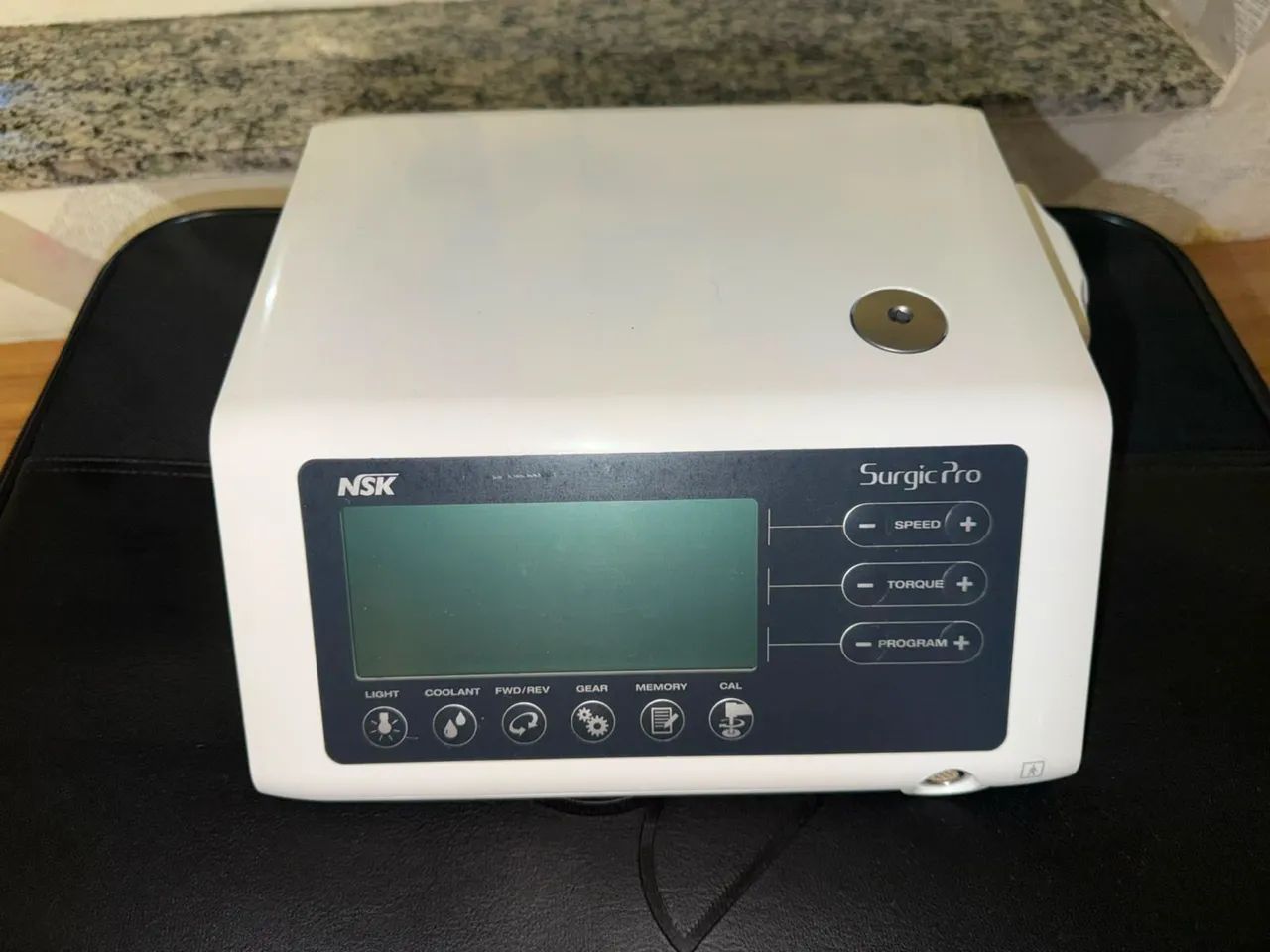 Motor de implante NSK