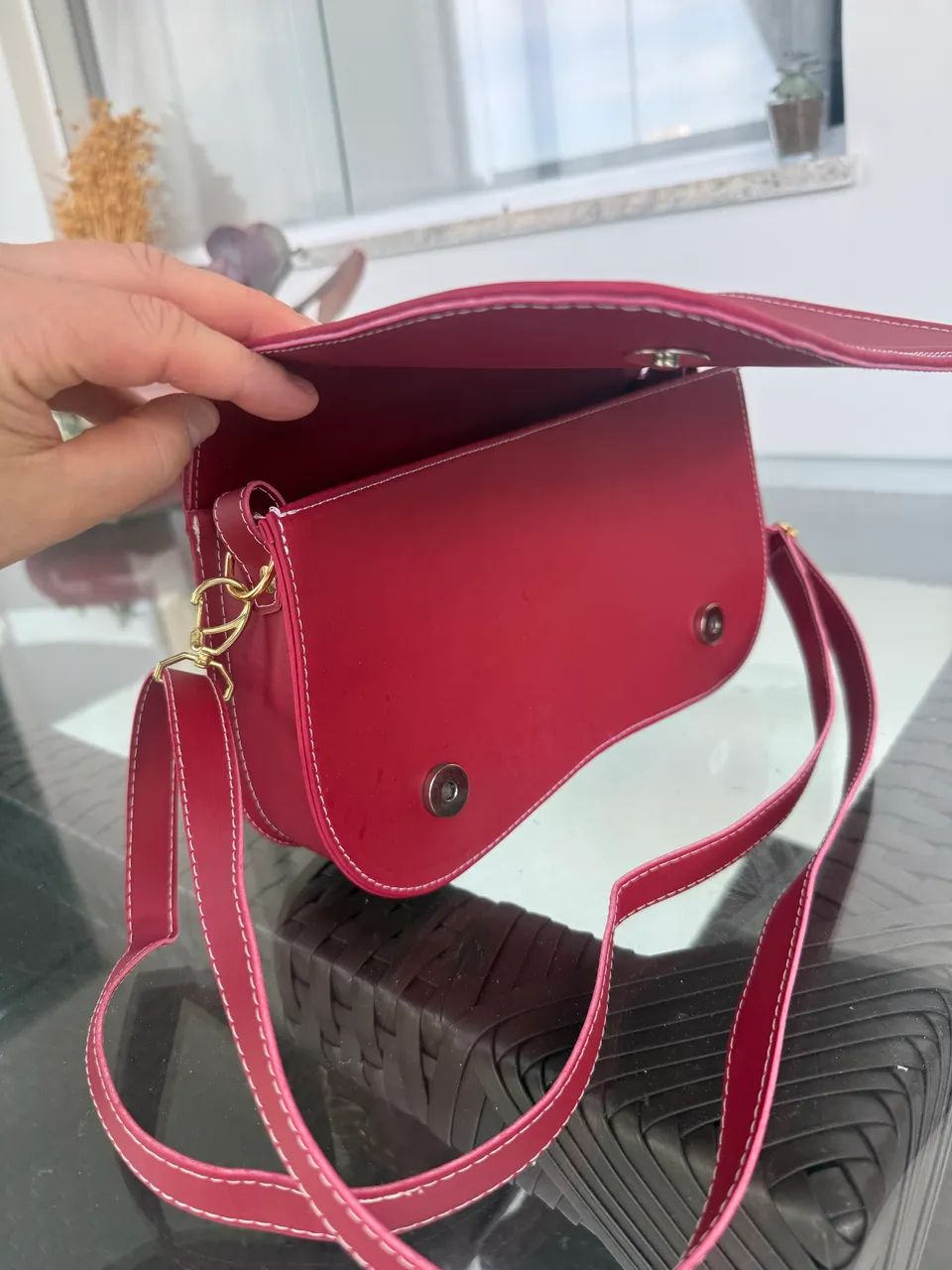Bolsa alça transversal vermelho marsala - Foto 5