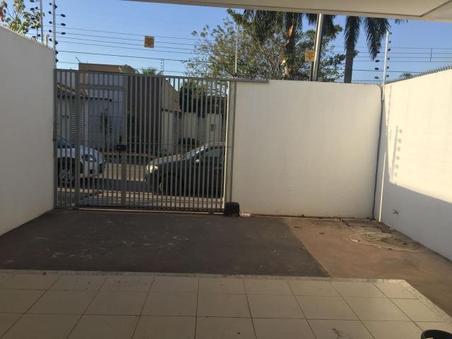 Lindo sobrado no Bairro Santa Cruz II - Foto 2