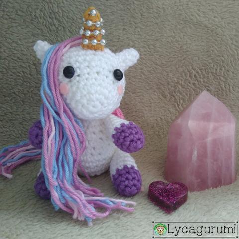 Amigurumi Unicórnio roxo (boneco, crochê, animais)