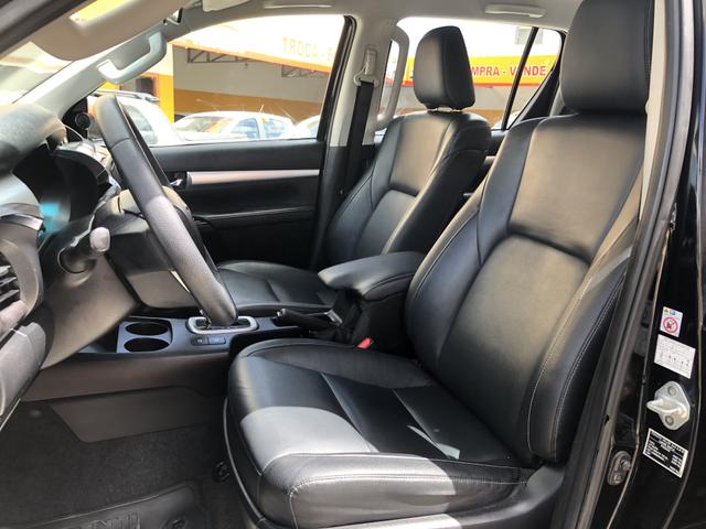 Toyota Hilux SRX 2.8 Diesel 2017 - Foto 7