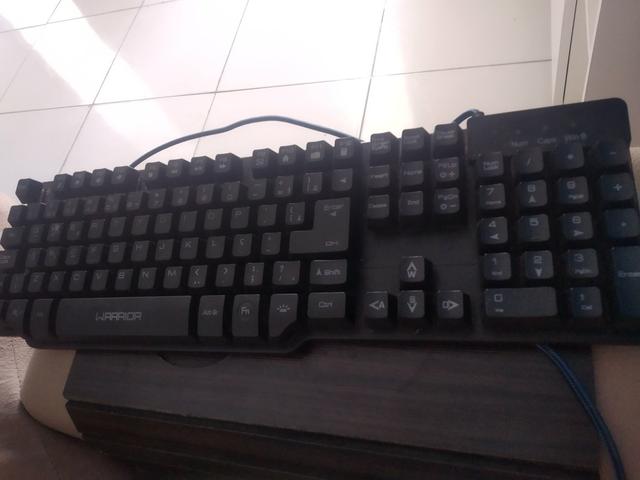 Teclado Semi-Mecanico Warrior