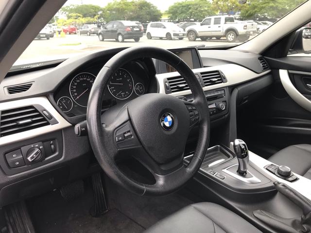 BMW 320i - Foto 5