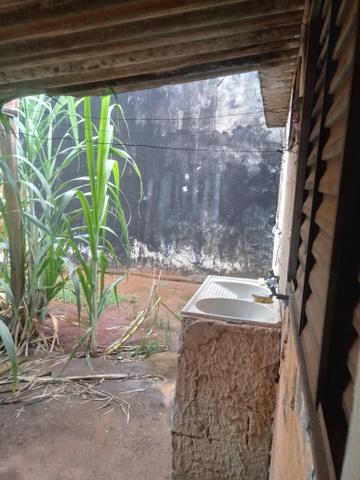 Vendo casa na estrutural. Aceito propostas!! - Foto 6