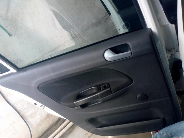 Volkswagen Voyage G7 1.0 - Foto 6