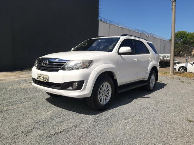 Toyota Hilux SW4 2.7 Flex 2012/2013 único dono automática