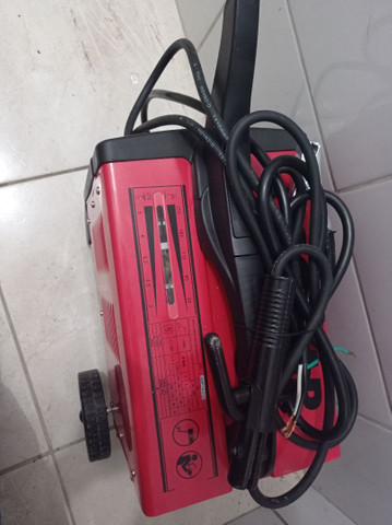 Vendo ou troco. Leia o anúncio