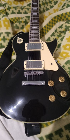 Guitarra Les Pau Strinberg
