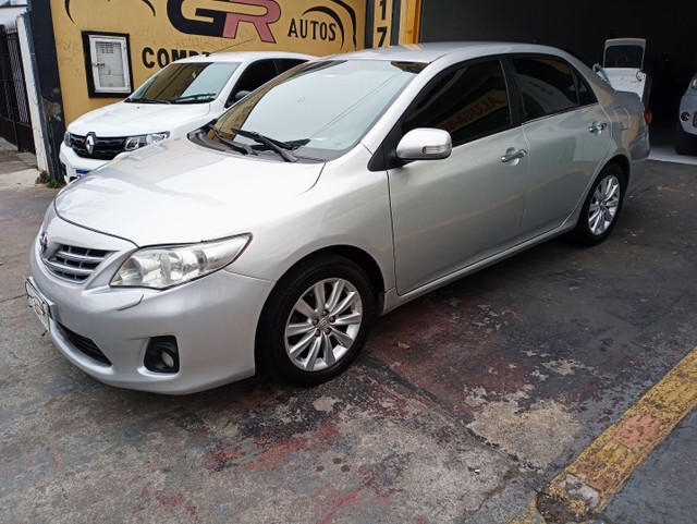 TOYOTA COROLLA 2.0 ALTIS AUTOMÁTICO 2012