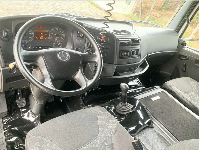 Atego Mb 2426  Baú   - Foto 4