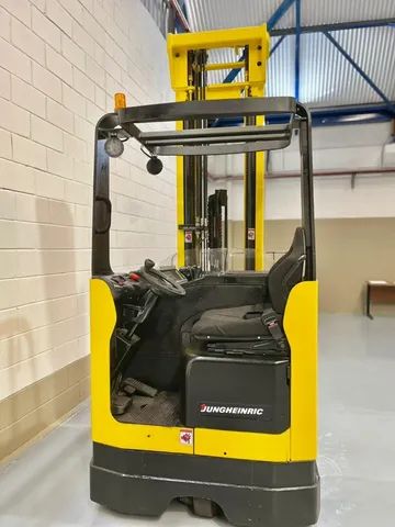 Empilhadeira Elétrica Retrátil ETV116, Capacidade 1.600Kg - Foto 5