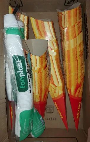 Cone para Batata Frita com suporte para molho + Copinhos para molho - 196 und - Foto 4