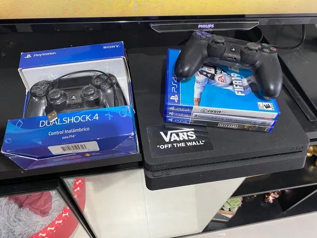 Playstation 4 Ps4 Semi Novo 1TB + 2 Controles Originais + GTA V