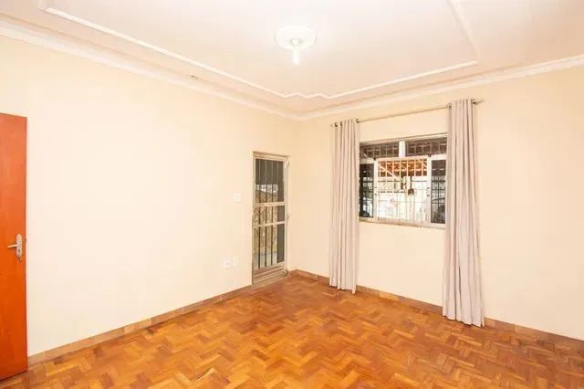 Vende-se esta casa no Setor Tradicional  - Foto 2