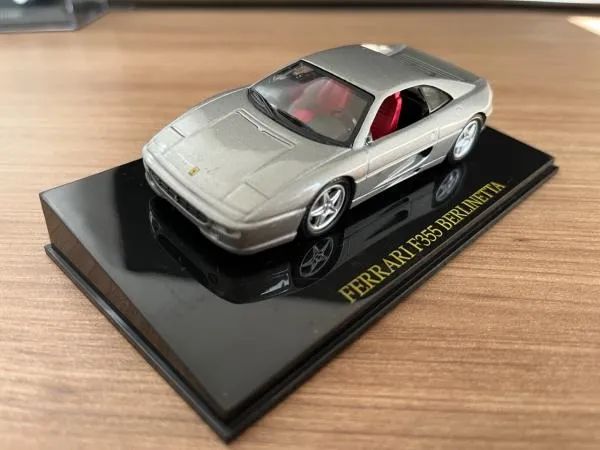 MINICHAMPS Ferrari F355 & F355spider 2台 Ferrari Collection - Ferrari F355 Berlinetta (Sem Acrílico