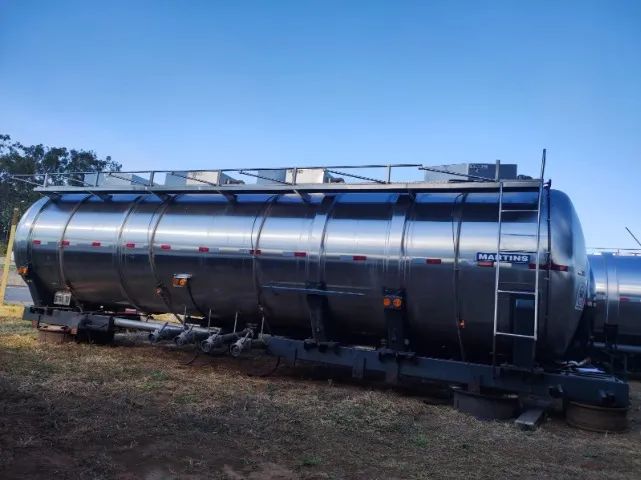 Carretas Tanque em Aço inox, Quimico / Alimenticio / Combustivel / Agua / Diversos modelos - Foto 8