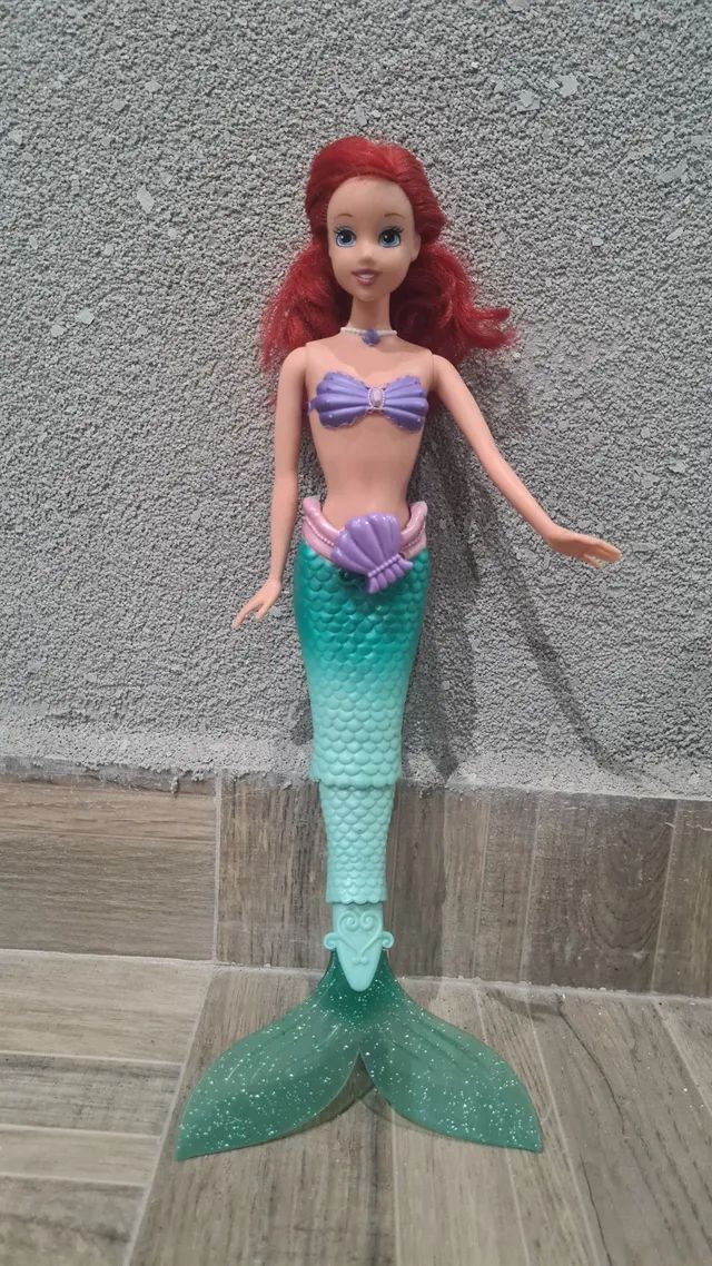 Boneca Princesa Ariel Disney
