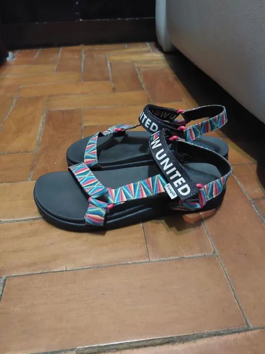 Sandálias infantis Now United - Foto 2