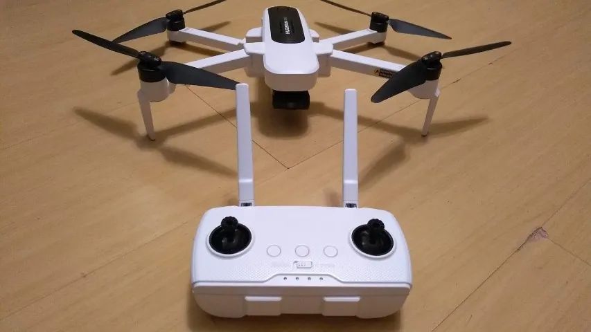 Drone Hubsan Zino H117S comum