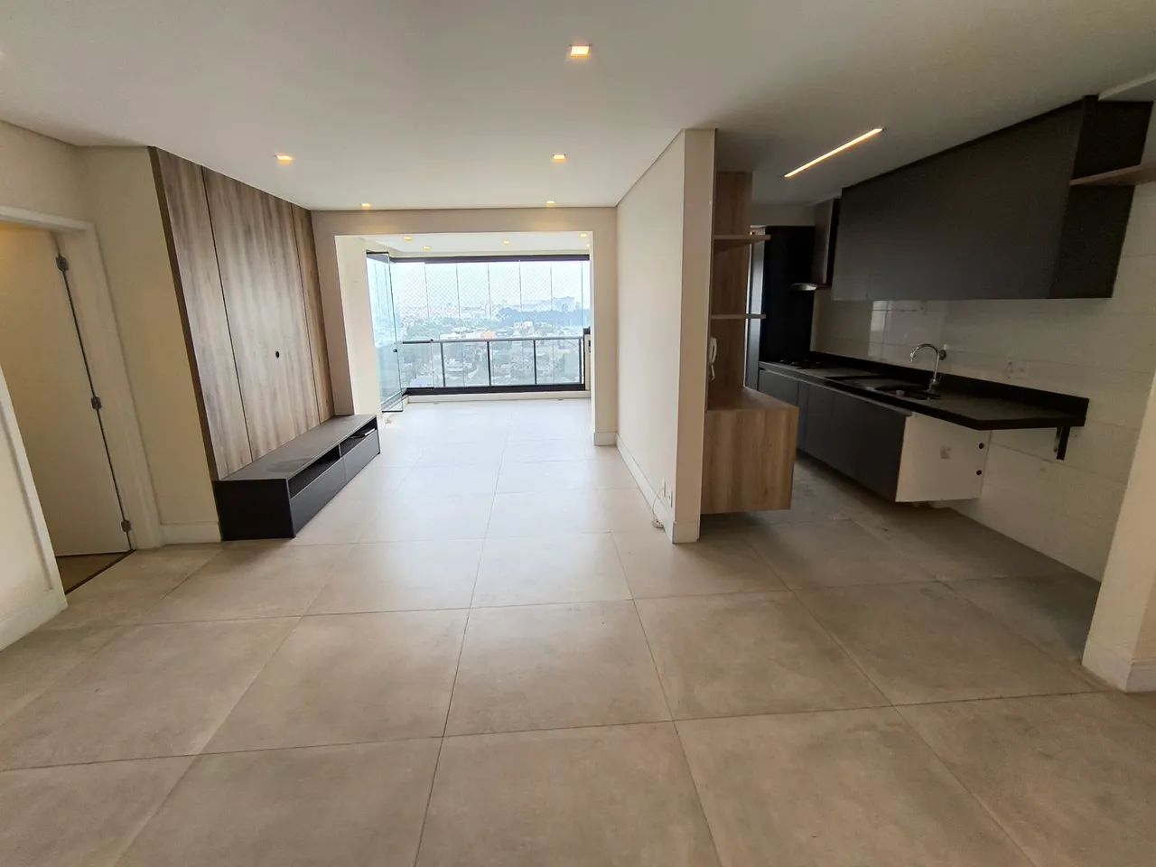 Apartamento em Alphaville 18 forte 112m 3 suites 2 vg 1.7 milhão 