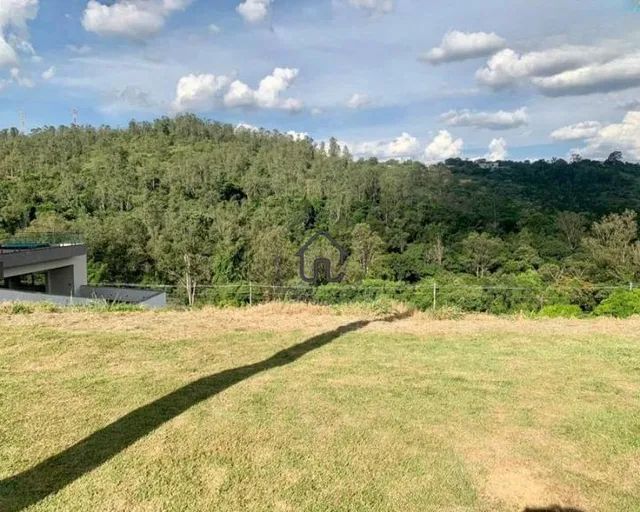 Terreno à venda no Condomínio Sol Vinhedo Village.