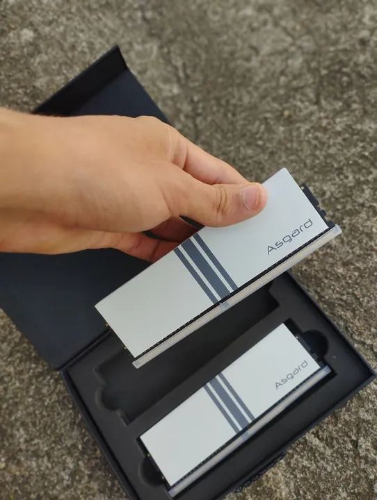 Kit de Memória RAM Asgard Valkyrie ARGB 2x8GB DDR4 3200MHz - Foto 2