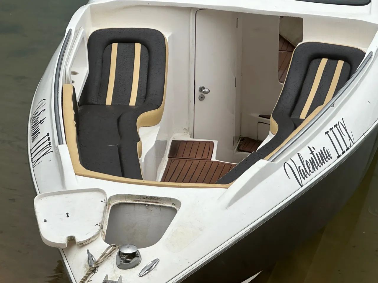 Lancha Valentinha 38 pés - LINDA PROA ABERTA  - Foto 4