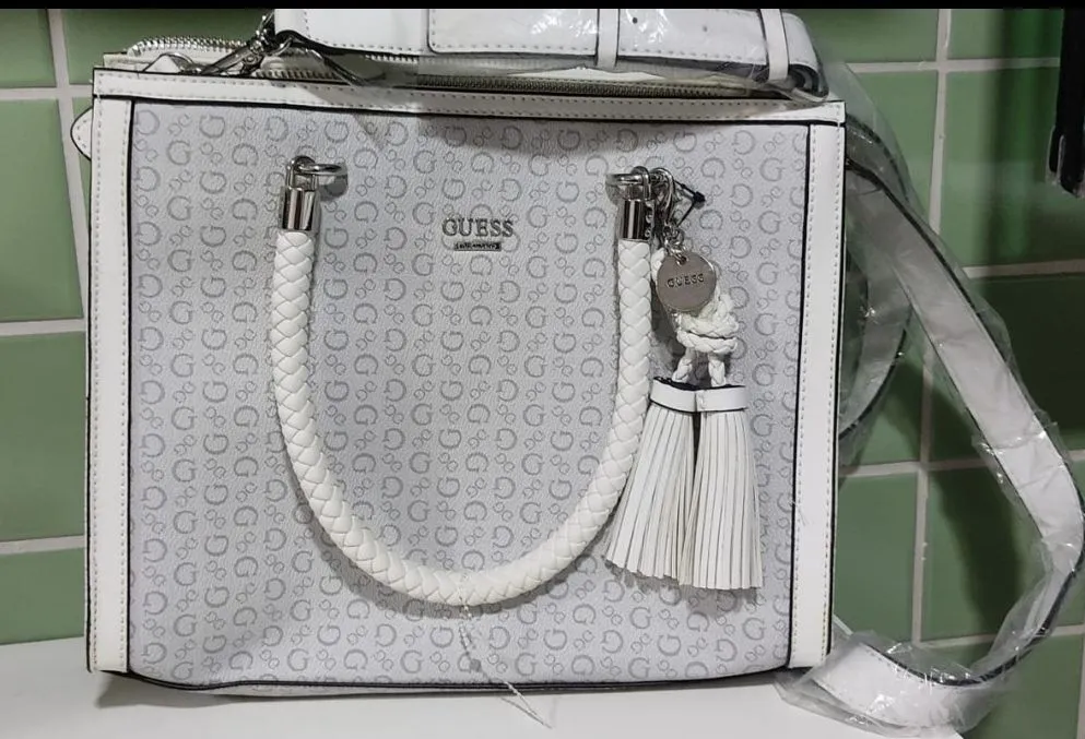 Baixei o preço! Bolsa Guess