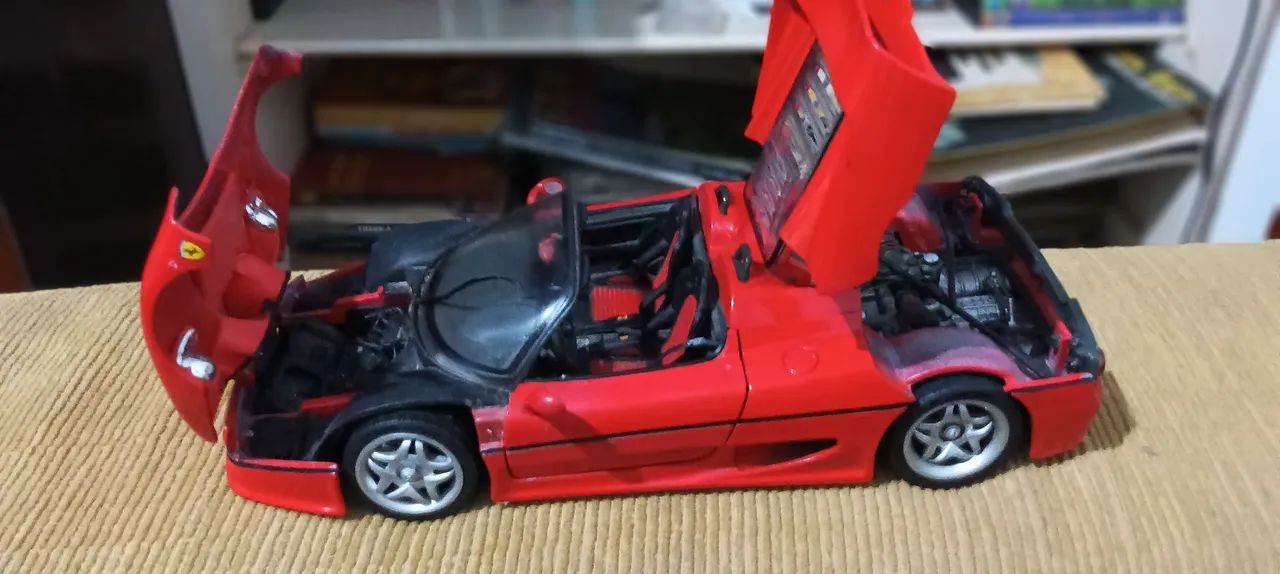 Ferrari F50 - lacrada. Scala 1:18 Coleção - Foto 5