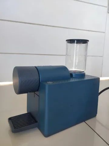 Máquina De Café Delta Q Qlip + Cápsula de Alumínio Reutilizável