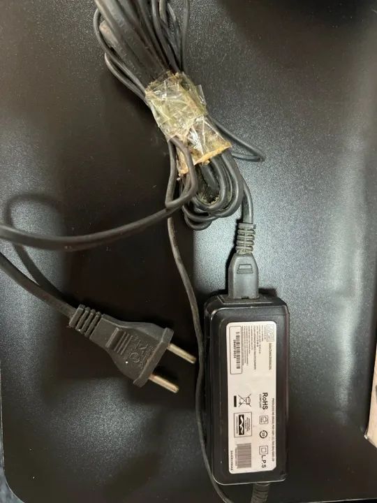Fonte de Alimentação para Notebook - 19V 2.1A - Novo - Foto 3