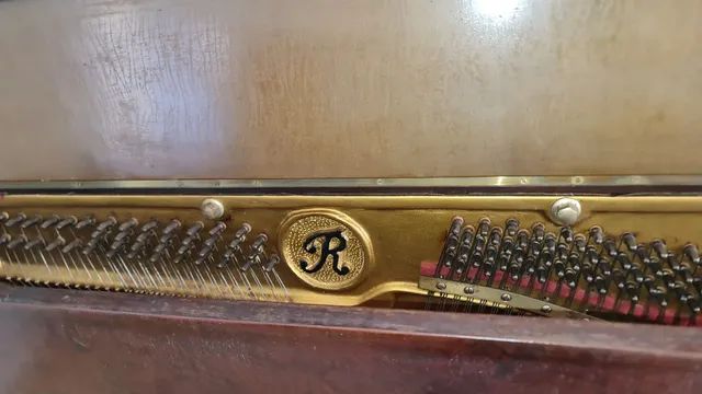 Piano Rosithmann64311180172546125