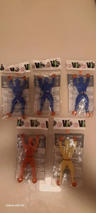 Bonecos de Ação Flexíveis - Pacote com 5
