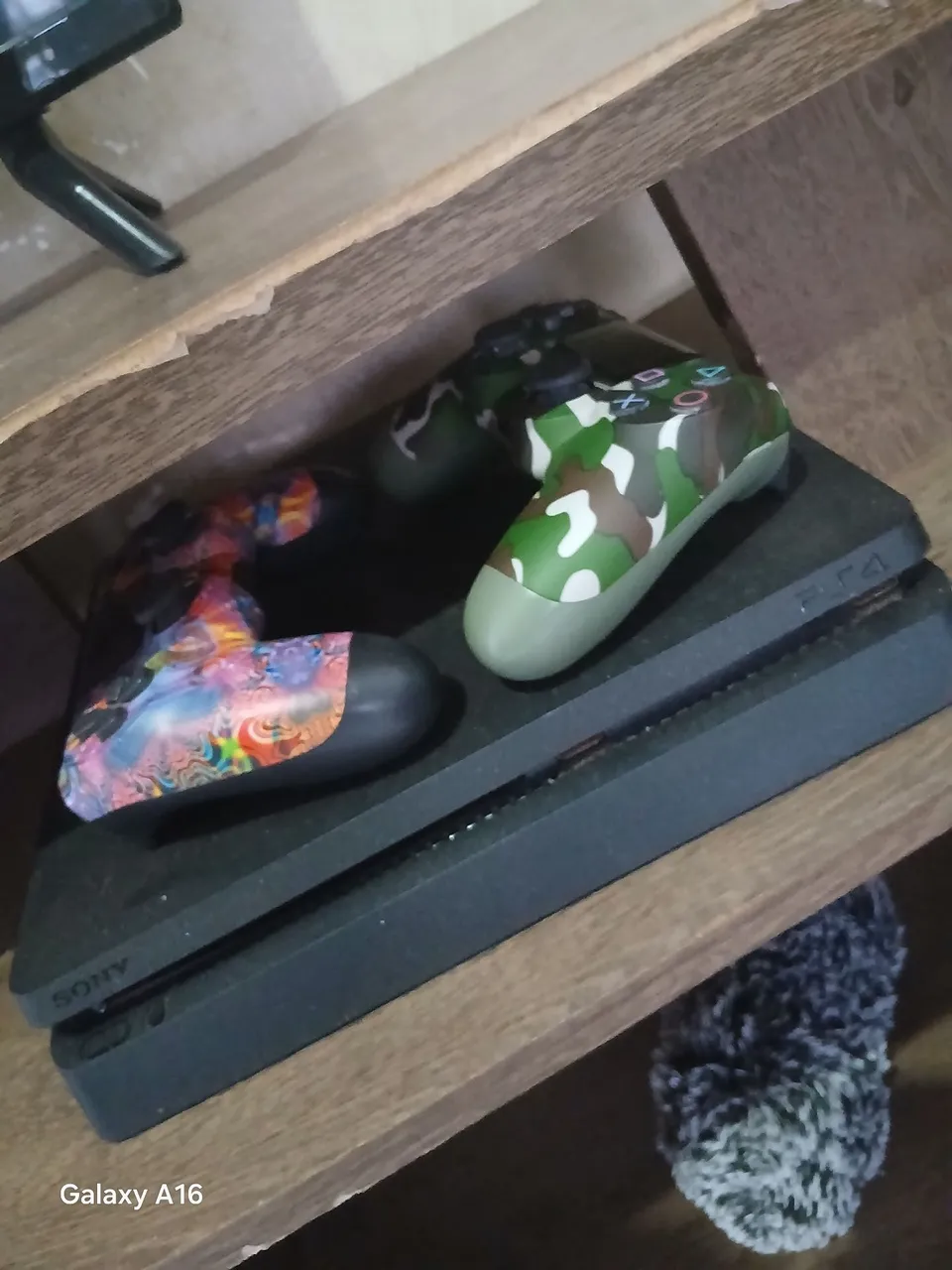 PlayStation 4 com 2 Controles Personalizados
