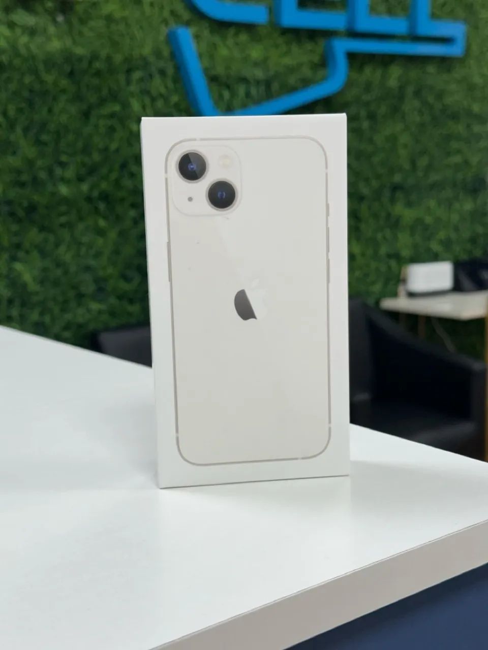 Apple iPhone 13 ホワイト 85% Apple iPhone 13 ホワイト 本体 箱